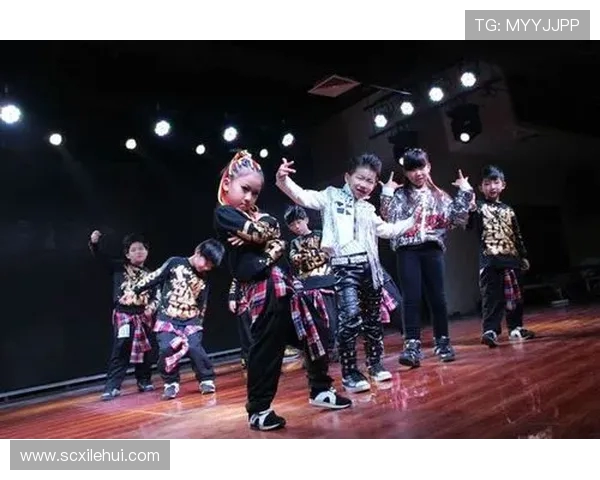 重庆街舞队灵活性变革引发热议展现街舞文化新风貌